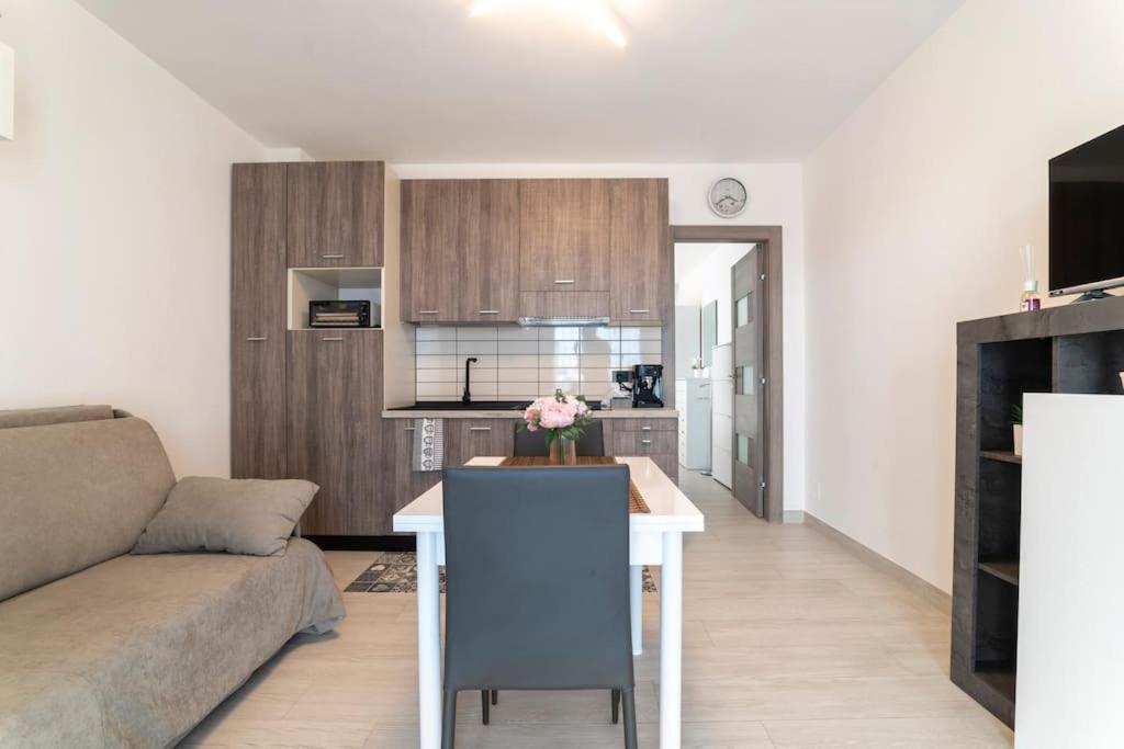 Appartamento Emma Con Piscina - Vista Mare"Tenuta Croce" Salerno Exterior foto